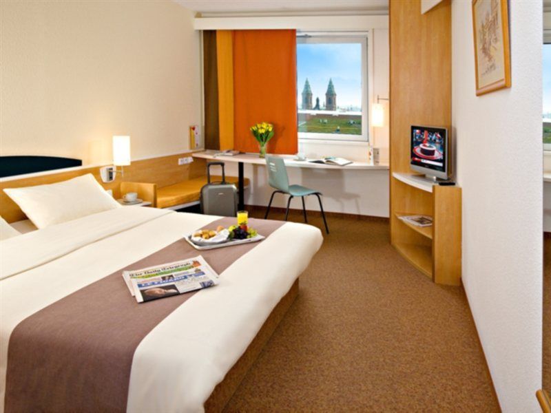 Ibis Mala Strana 3* Praag